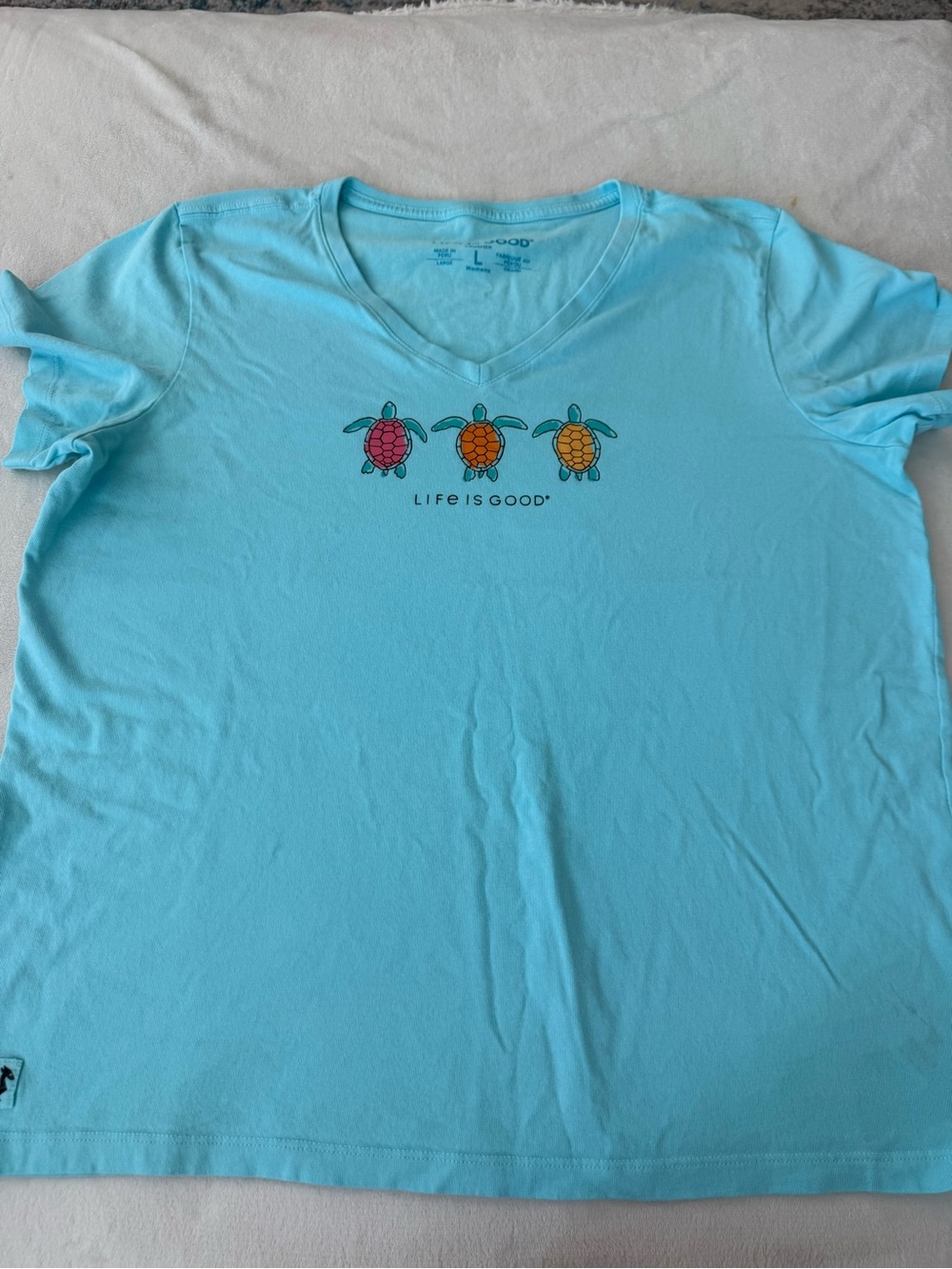 Life is Good 3 Sea Turtles Tee Women’s Size Large D75